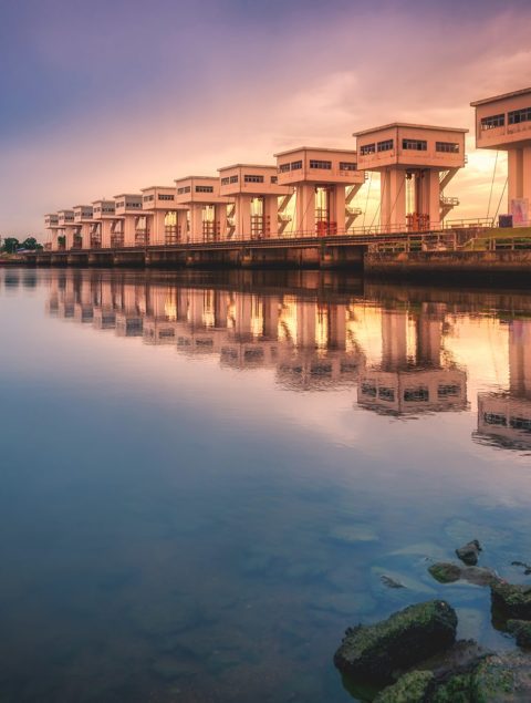 utho-wipat-prasit-floodgates-sunset-pak-phanang-nakhon-si-thammarat-thailand